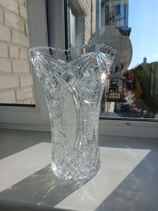 Ваза хрустальна велика