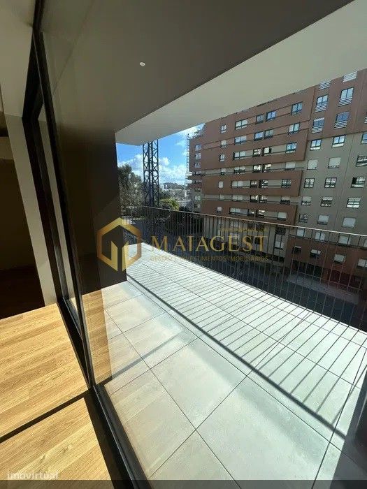 Apartamento T3 em Condomínio com Ginásio e Salão de Festas