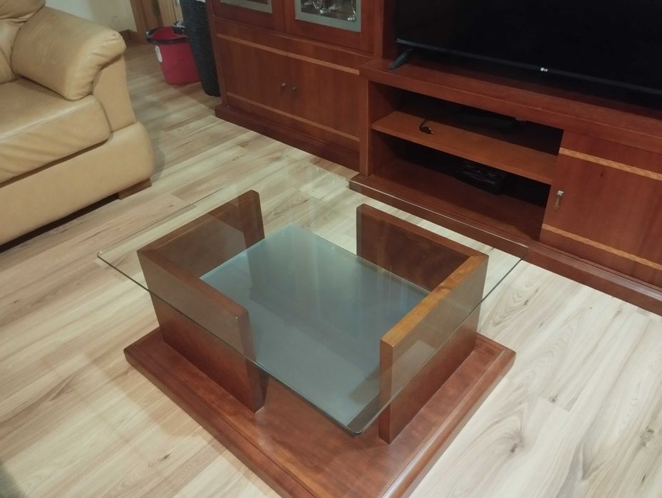 Mesa de centro em cereja