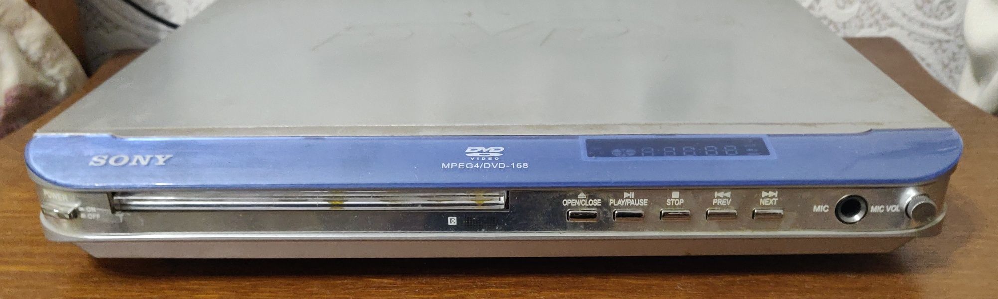 DVD sony в хорошем состоянии