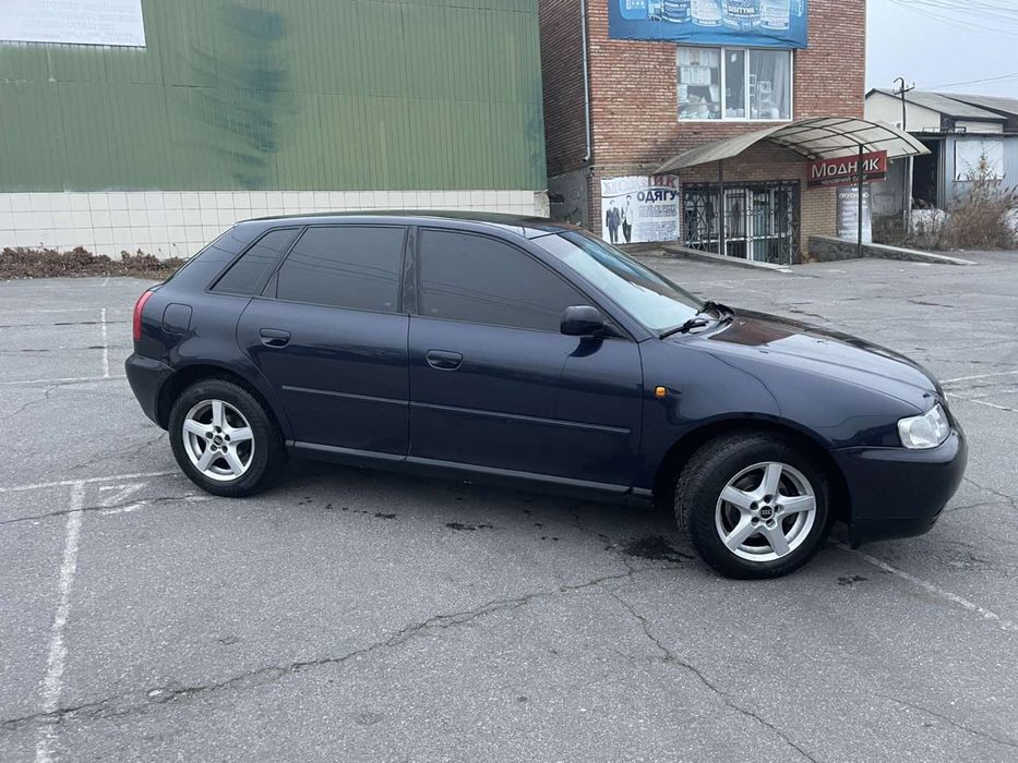 Audi A3  (avtomat)