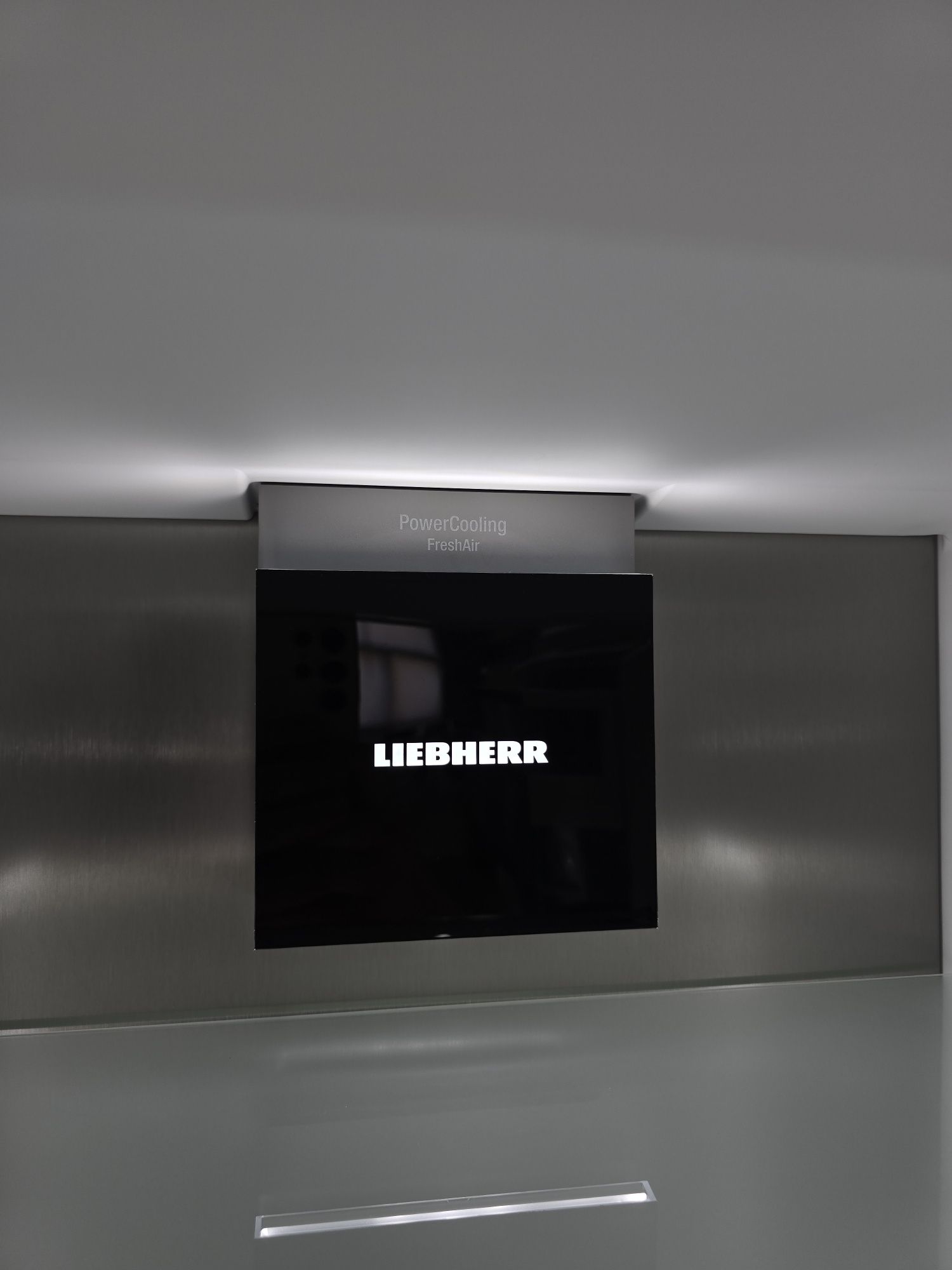 Холодильник Liebherr  2024р Льодогенератор Сенсорний Вода Пар Wifi
