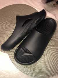 Crocs Mellow Recovery Slide.  Оригинал. Новые. Цвет Black.