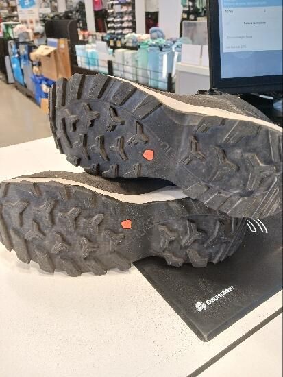 Botas impermeáveis de caminhada na montanha MH500 Mid Mulher Cinzento