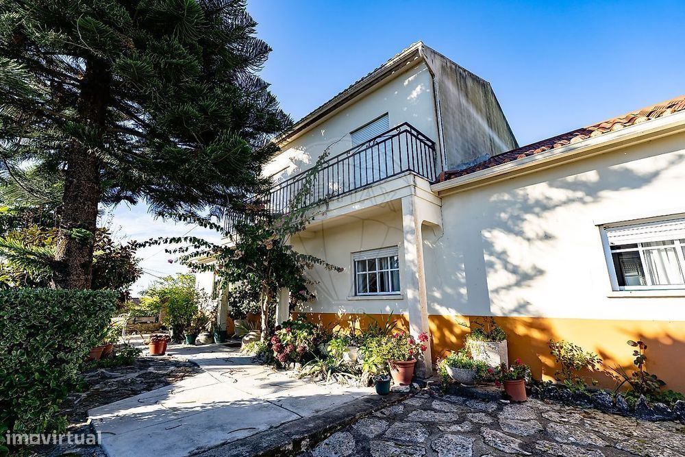 Moradia T10 para venda