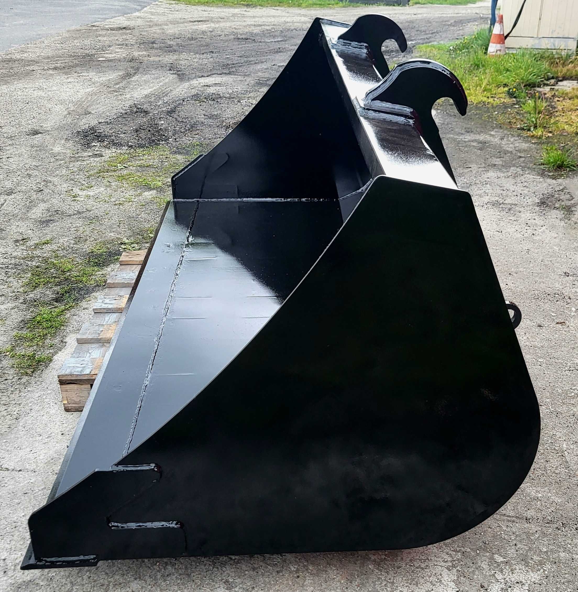 Łyżka objętościowa 1m3 2.4m do Ładowarki JCB mocowanie Q-Fit