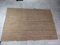 Wielki pleciony dywan