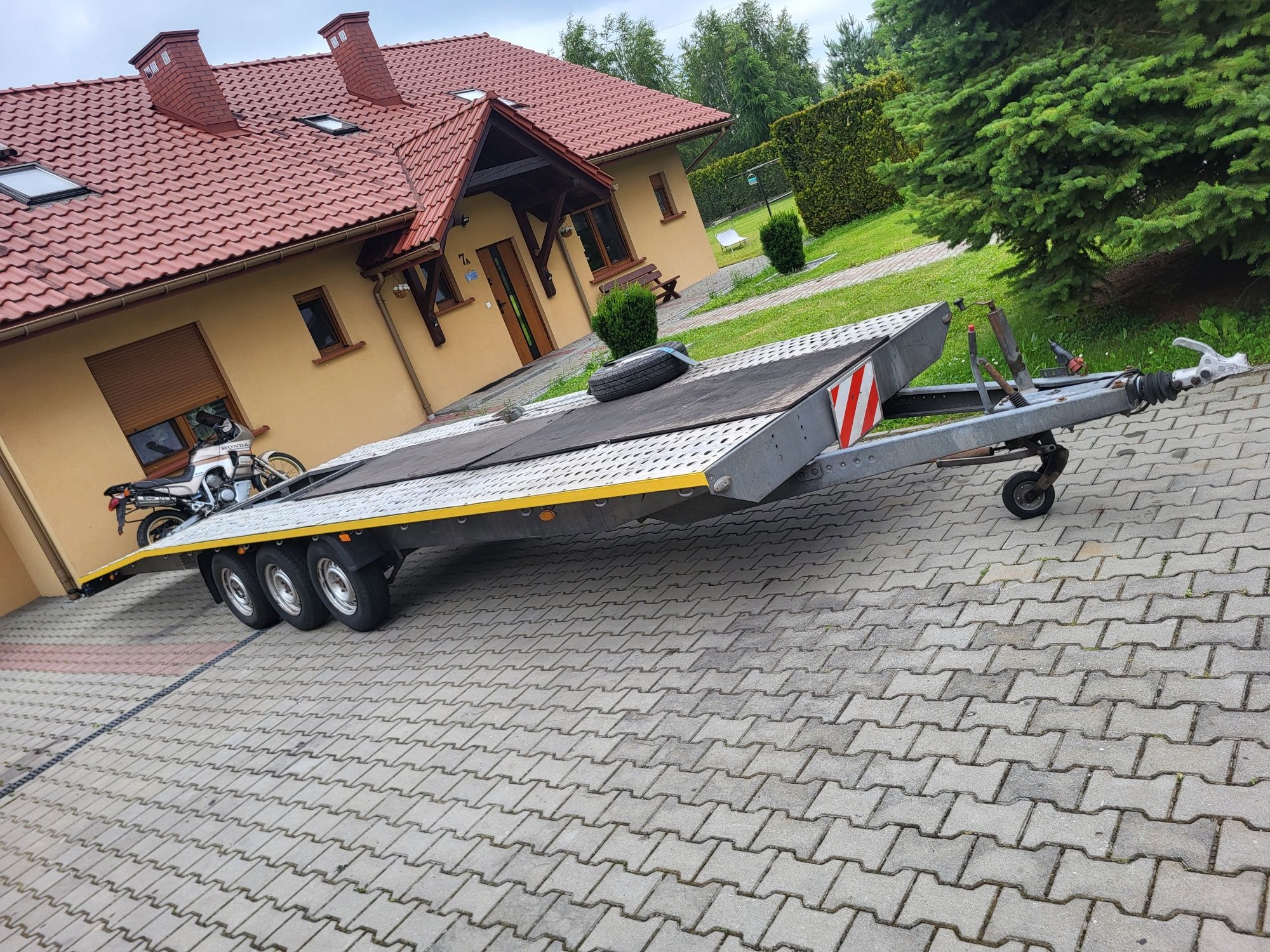 Przyczepa laweta  dmc 3500kg 2017r niewiadow 2 auta