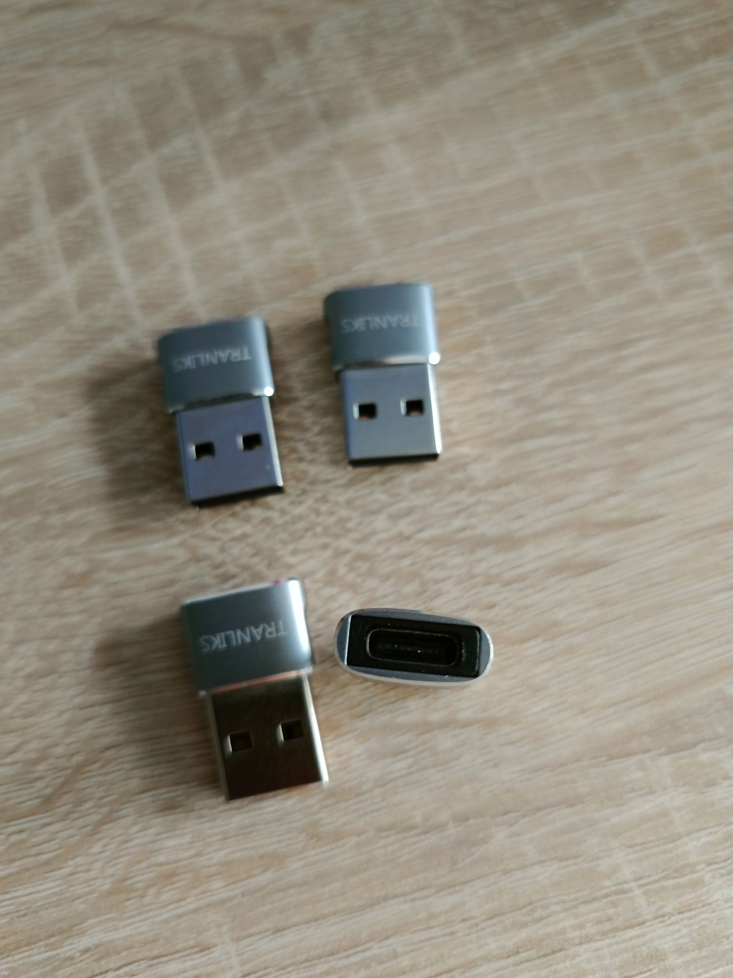 Adaptera USB a-c