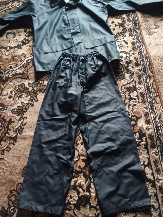 Kurtka przeciwdeszczowa