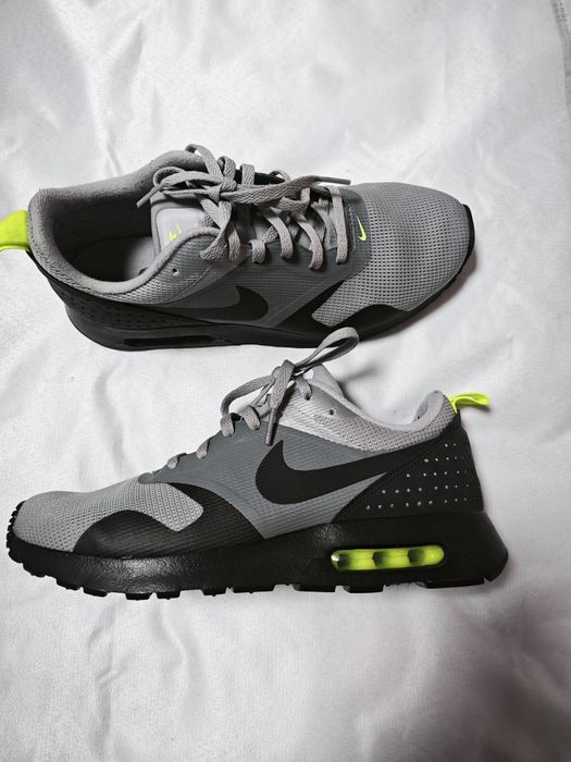 Кросівки Nike Air Max Tavas 41р