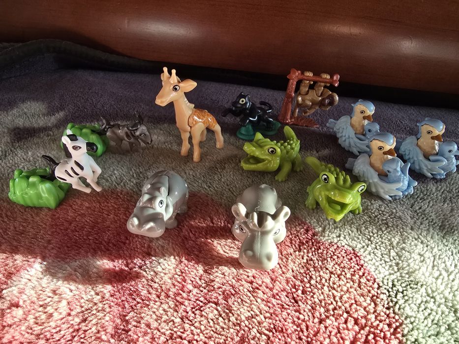 Кіnder zoo іграшки