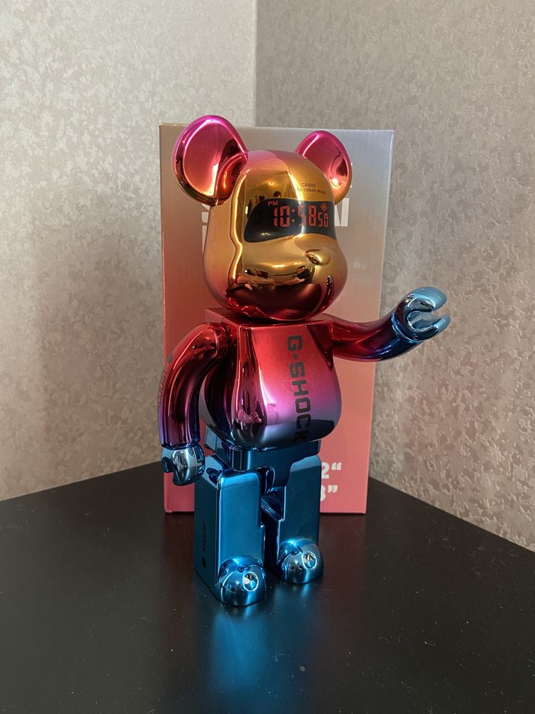 Bearbrick g-shock Casio 28см 400% бірбрік бирбрик