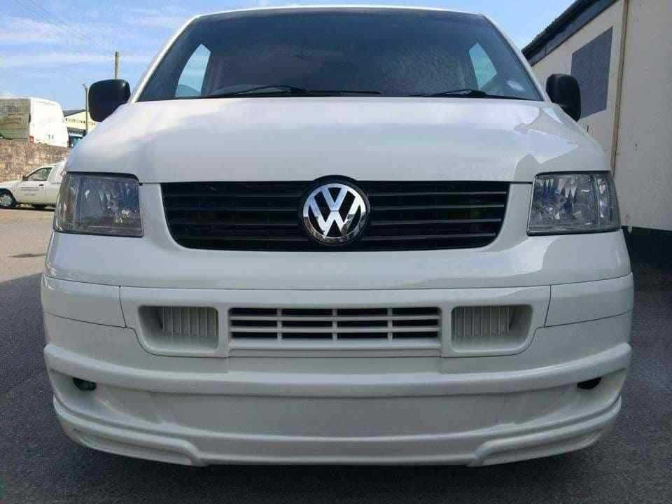 VW  T5 -2003/009 dokładka przód