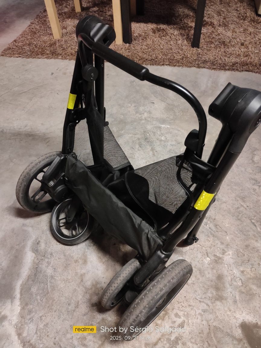 Carrinho bebé 3 em 1 Maxi Cosi