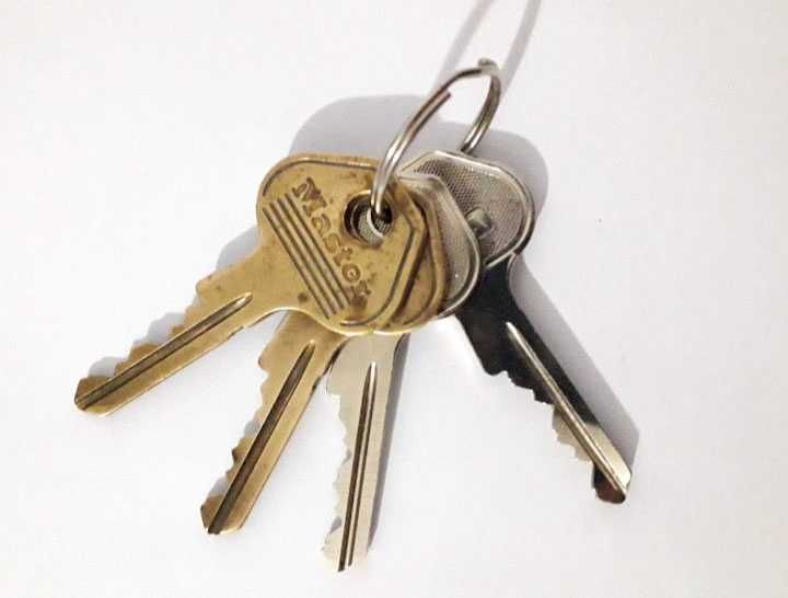 Cadeado Master Lock em aço (usado)