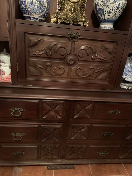 Móvel louceiro antigo grande