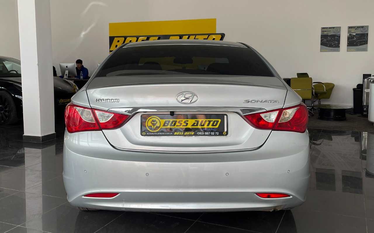 Hyundai Sonata 2012