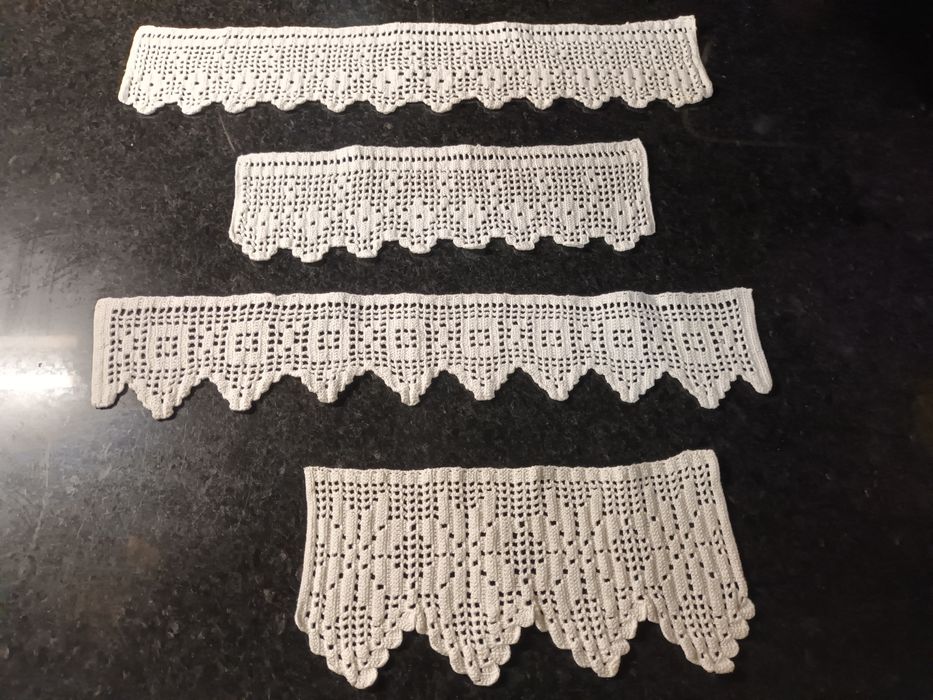 4 Bicos de Croché feitos em linha muito fina.