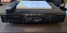 Mini disc Sony MDS-JE640 z pilotem i instrukcją