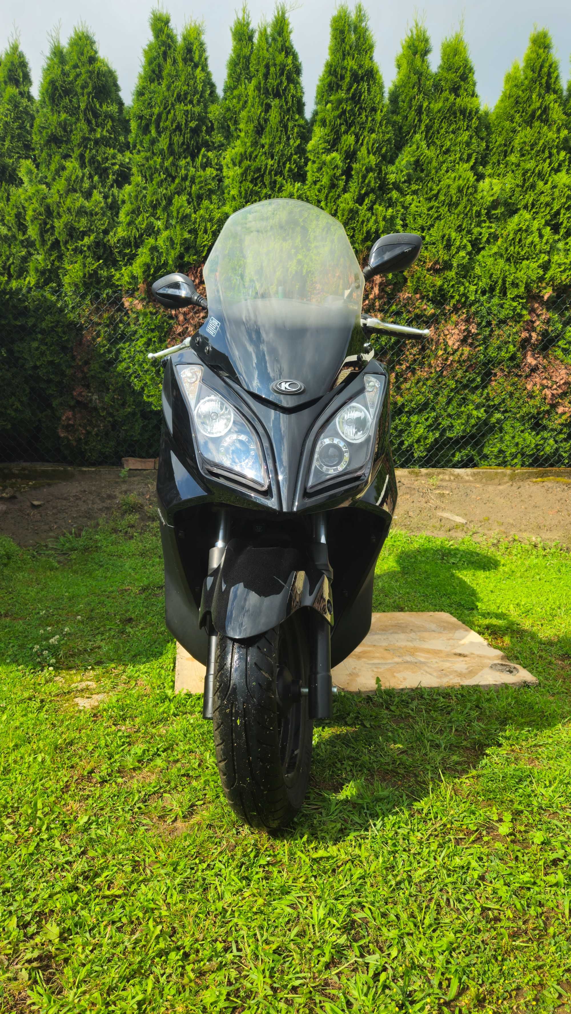 Skuter maxi Kymco Downtown 125i