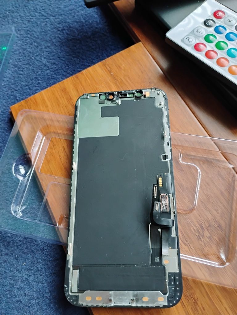iphone 12/12pro wyświetlacz