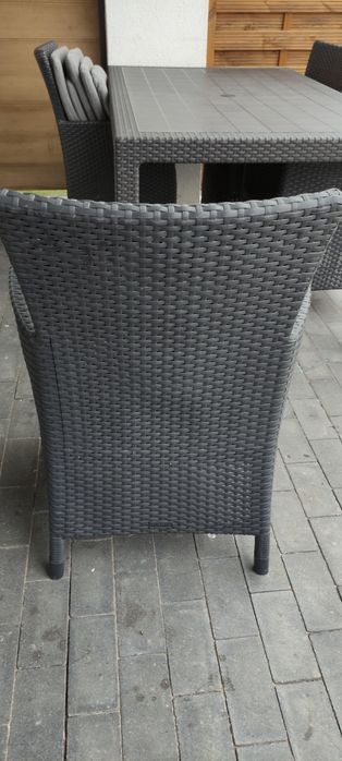Meble ogrodowe z technorattanu