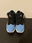Jordan max aura 2 azul