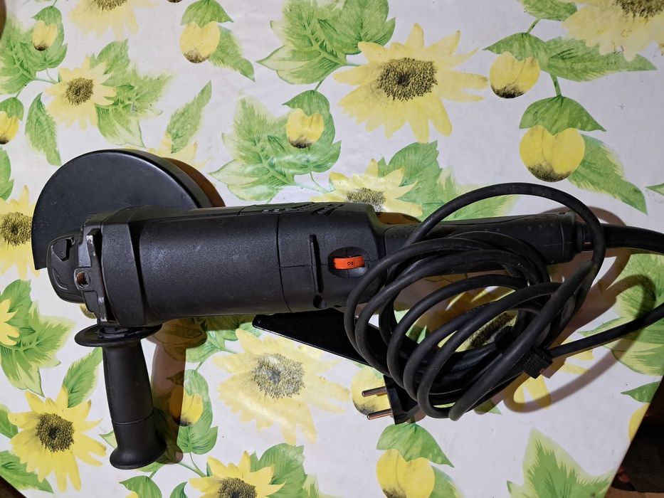 болгарка  DNIPRO-M GL- 190 S  180 круг Как Новая