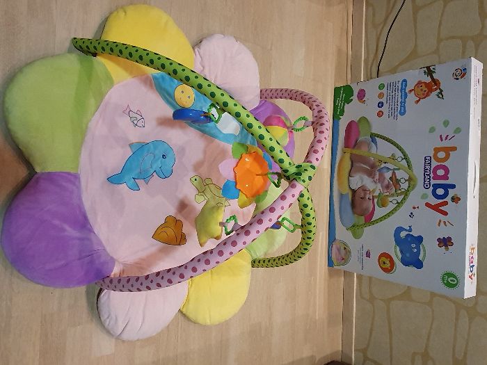 Продам развивающий коврик для младенцев Baby Fairyland