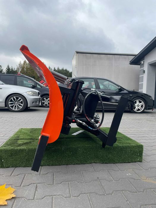 Pług do śniegu na spręzynach