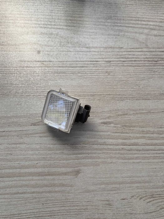 подсветка правого зеркала lexus ct 200h