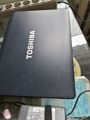 Ноутбук Toshiba, 15 дюймів, параметри на фото