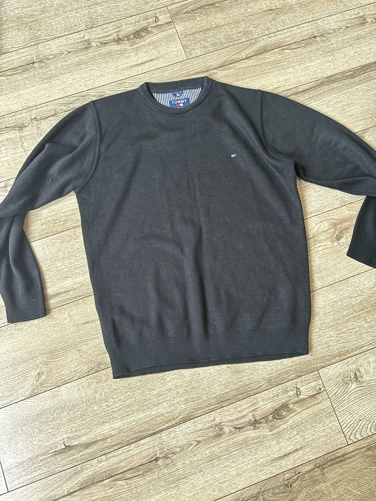 Czarny sweter Toomy Hilfiger