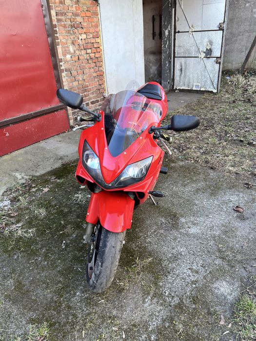 Honda cbr 600f4i sport