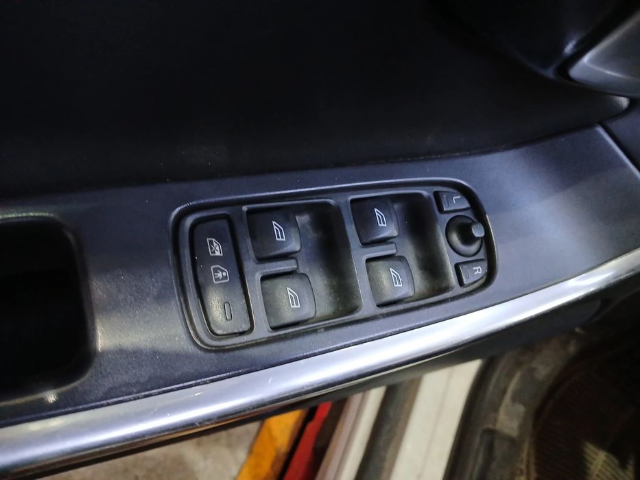 Comando / botão / interruptor vidros frente esquerdo VOLVO XC60 I (156