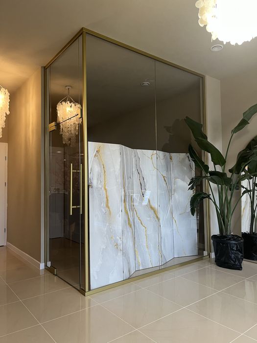 Szklana ścianka działowa