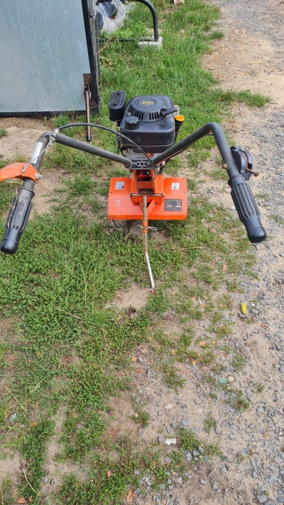 Glebogryzarka Einhell 3KW