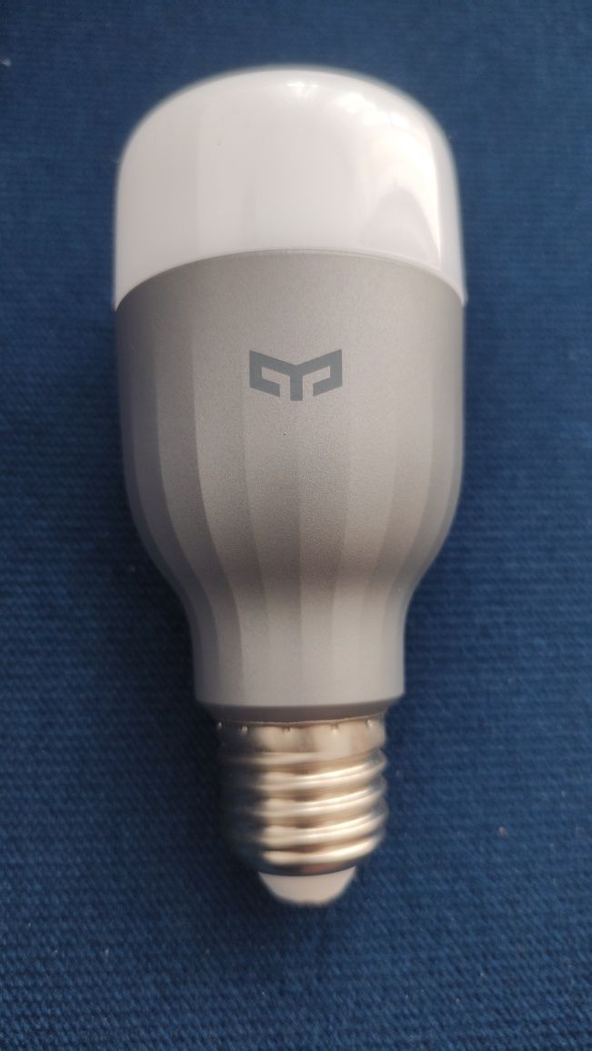 Żarówka inteligentna YeeLight YLDP02YL (kolory RGB)