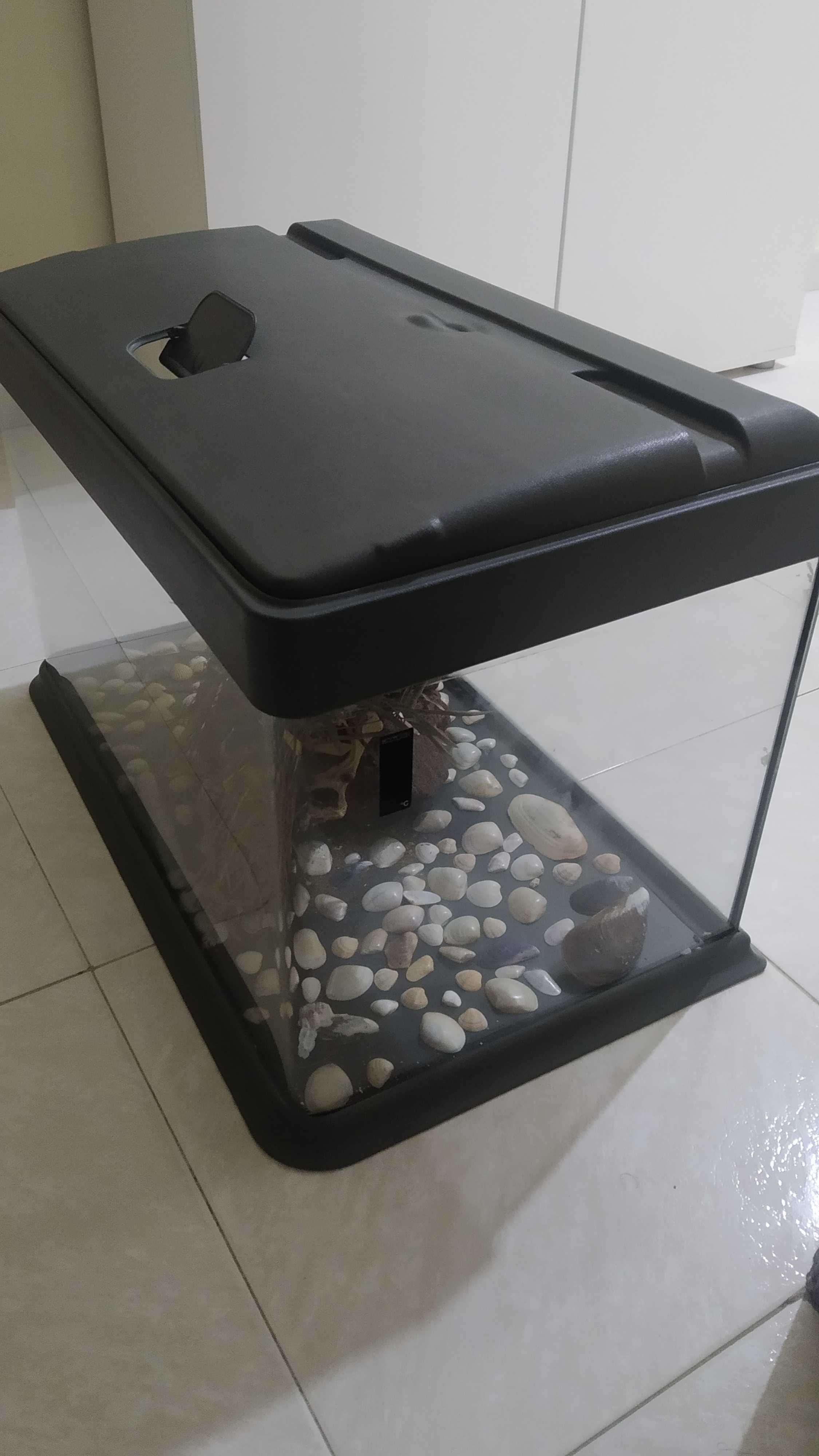 Aquário de vidro