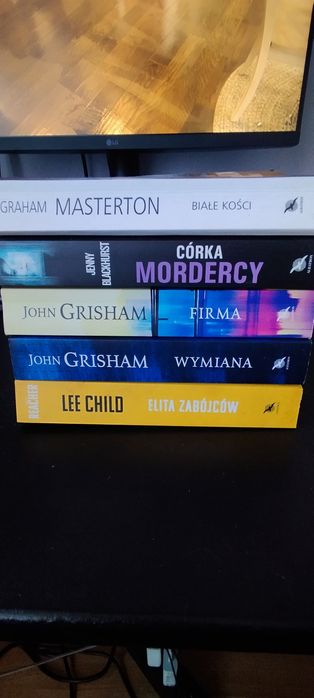 5 książek, kryminał thriller Grisham, Masterton, lee Child, Blackurst