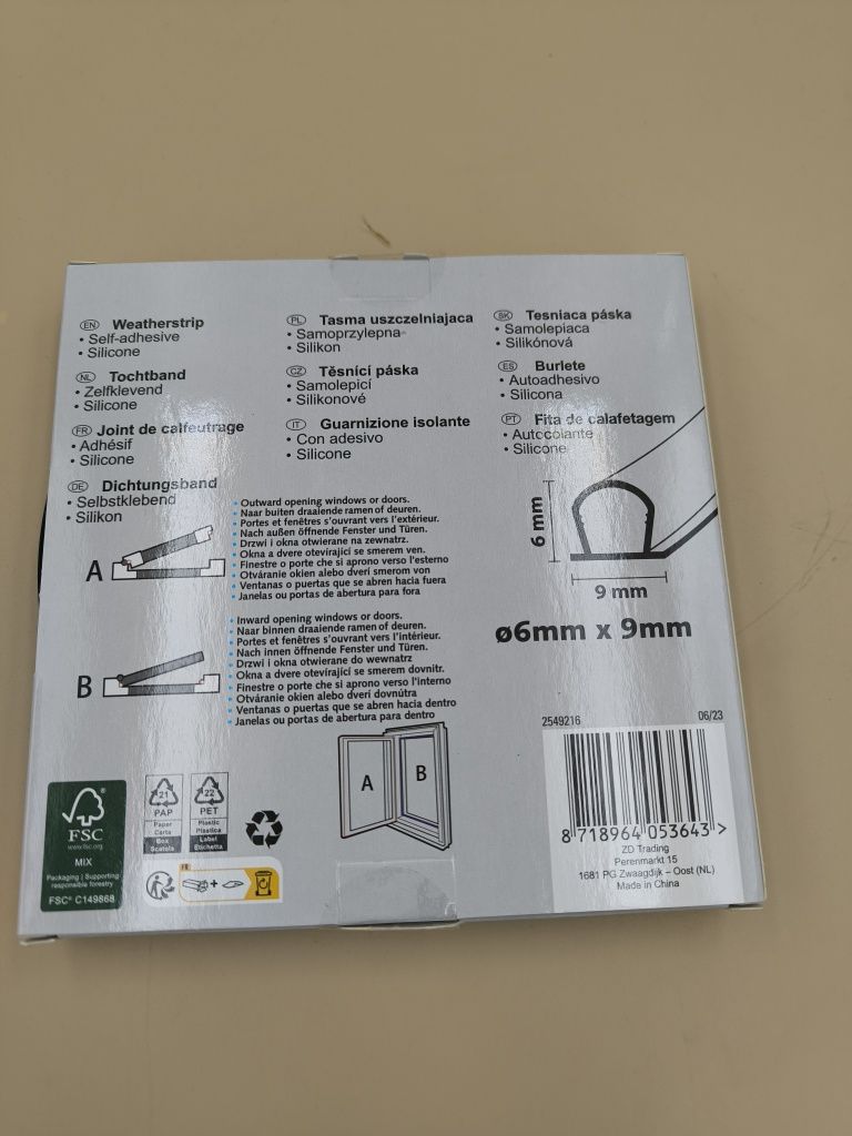 Uszczelki silikonowe do okien drzwi 2x3m bezbarwne