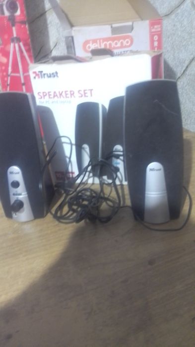 Trast speaker set