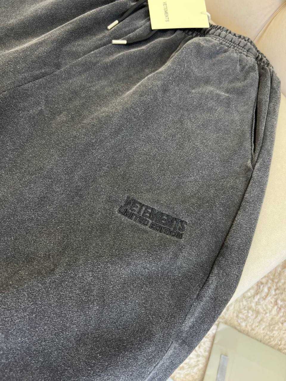 Мужские шорты Vetements коттоновые шорты Ветмо tr151