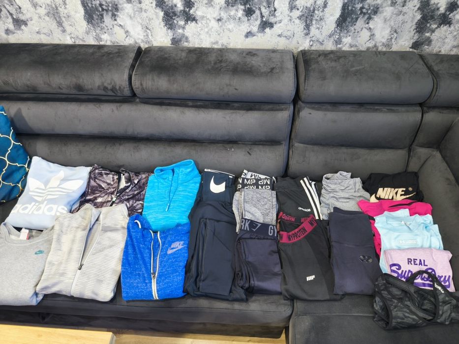 Mega paka ubrań sportowych damskich mix rozm . Oryginalne