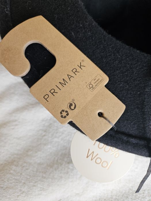 Unikatowy gotycki kapelusz customowy z krzyżami