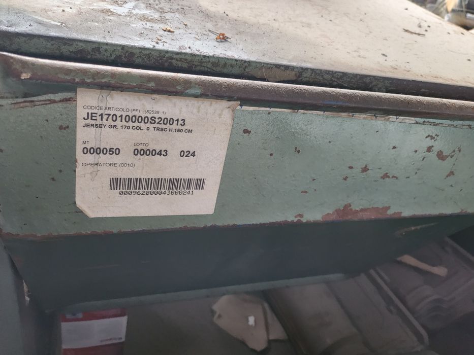 Mesa de Corte com Gaveta