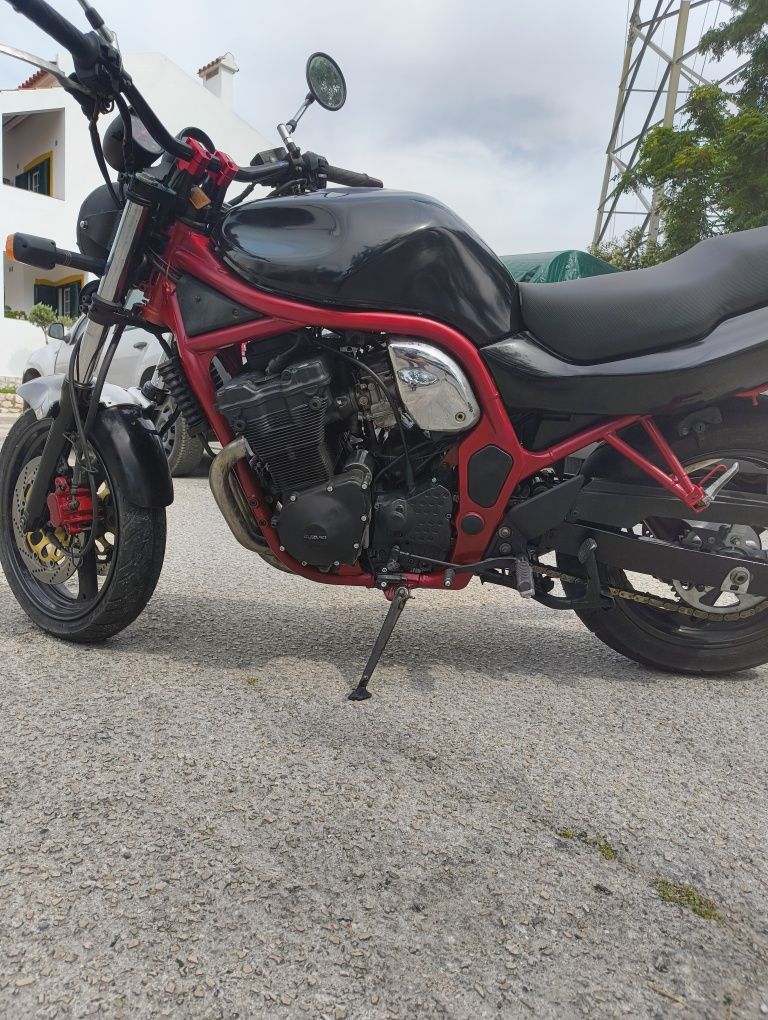 Suzuki bandit 600