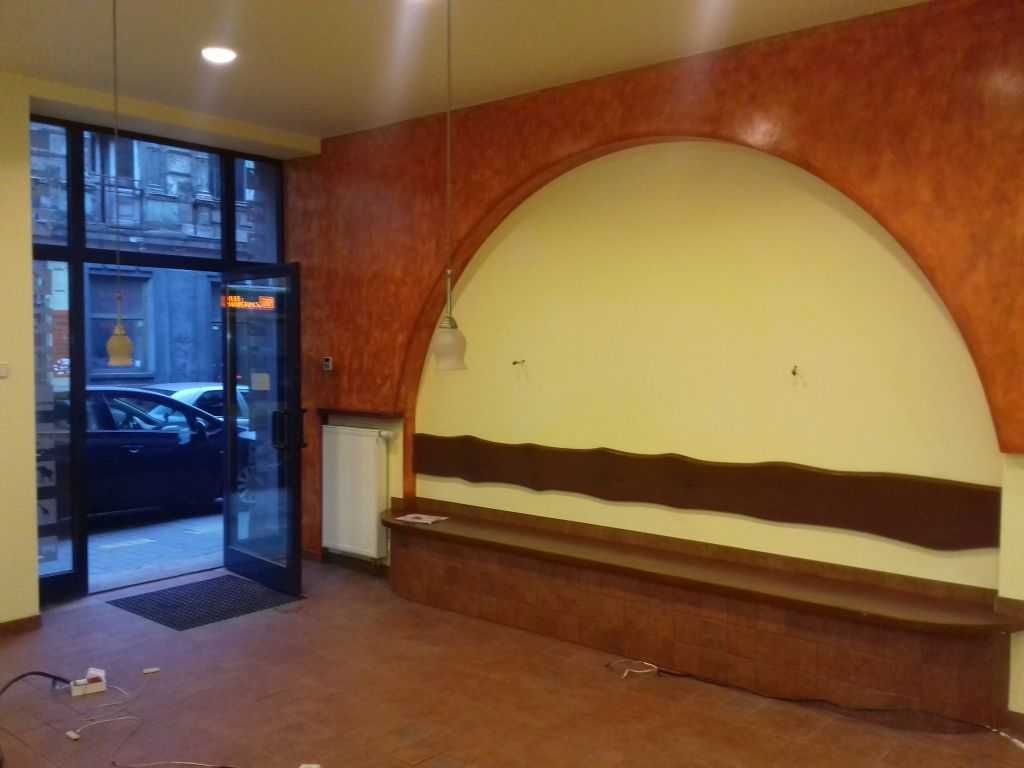 Lokal Usługowy z Witryną przy samej Piotrkowskiej, 41 m² - Rewolucji 8