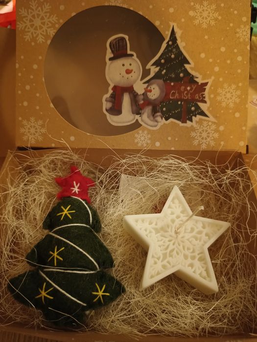 Zestaw świąteczny na prezent - świeca oraz choinka